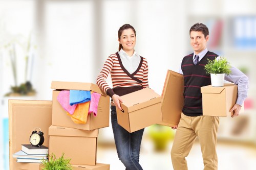 Edgware moving service for flats, homes, and small businesses